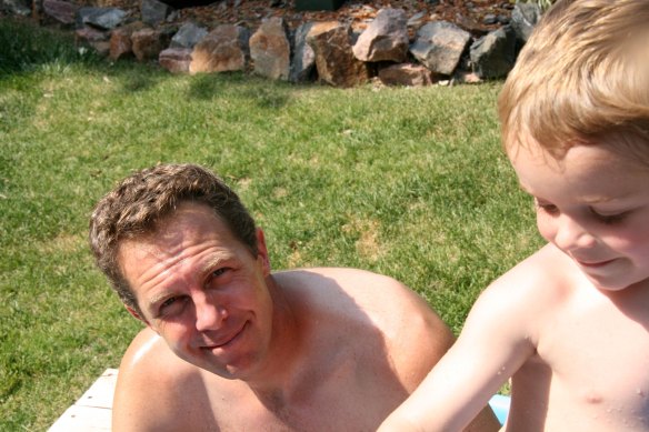 daddy-and-davey-pool