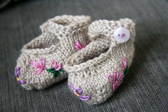 embroidered-Mary-Janes-2