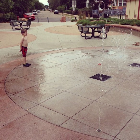 1017293_10201612585295176_1293822599_n