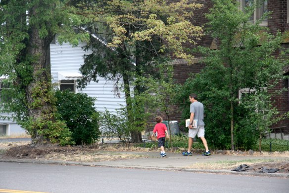 walking-home-from-library